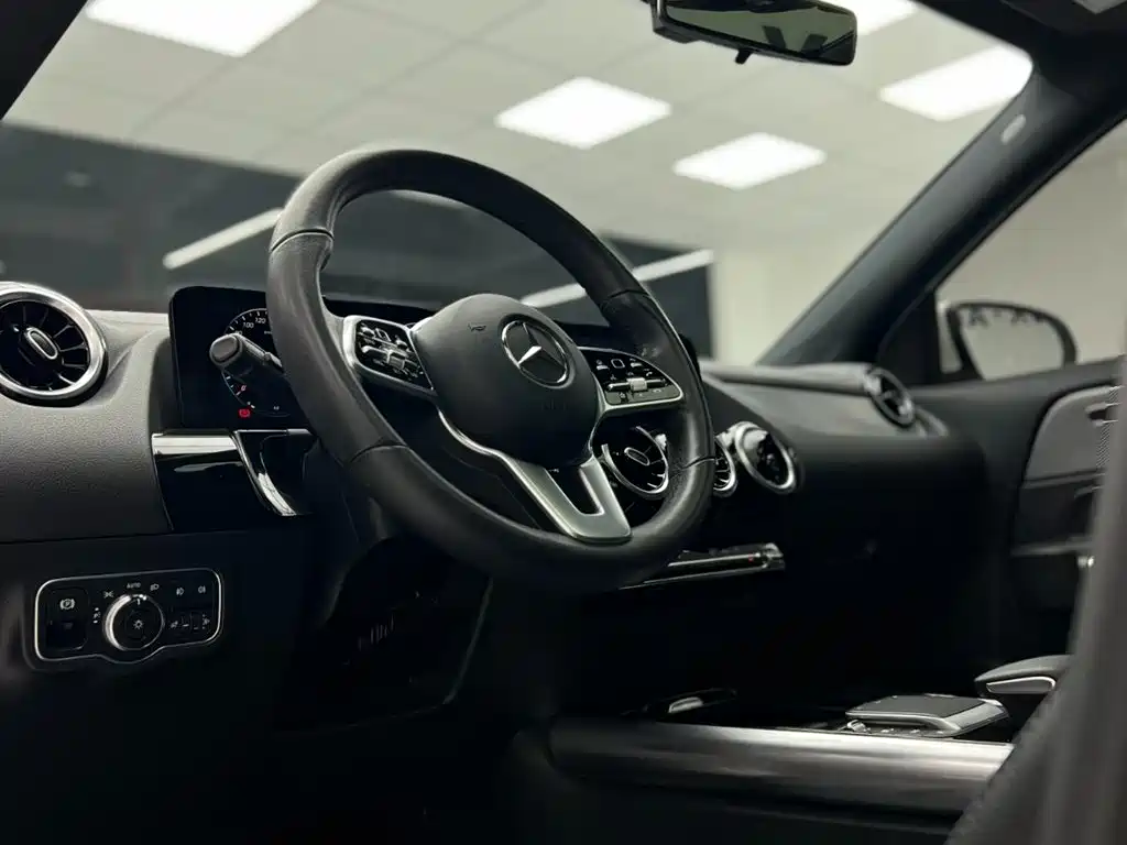 Mercedes-Benz GLA 2021 — фото 14