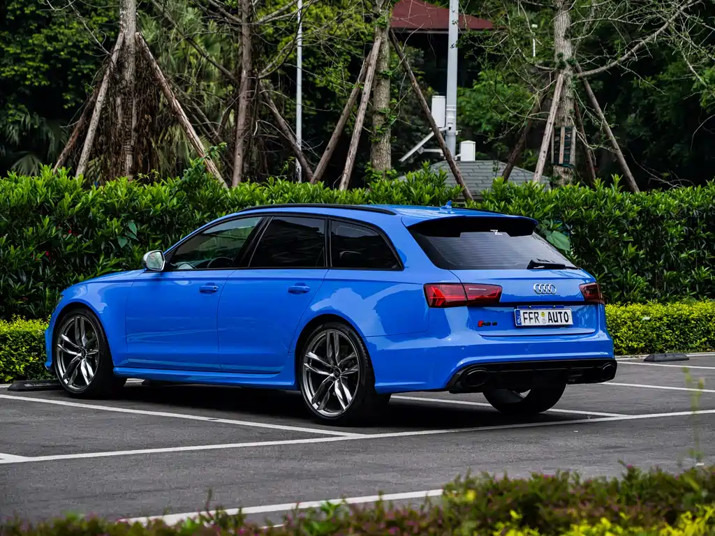 Audi RS 6 2019 — фото 46