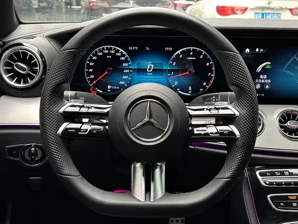 Mercedes-Benz E-Class 2022