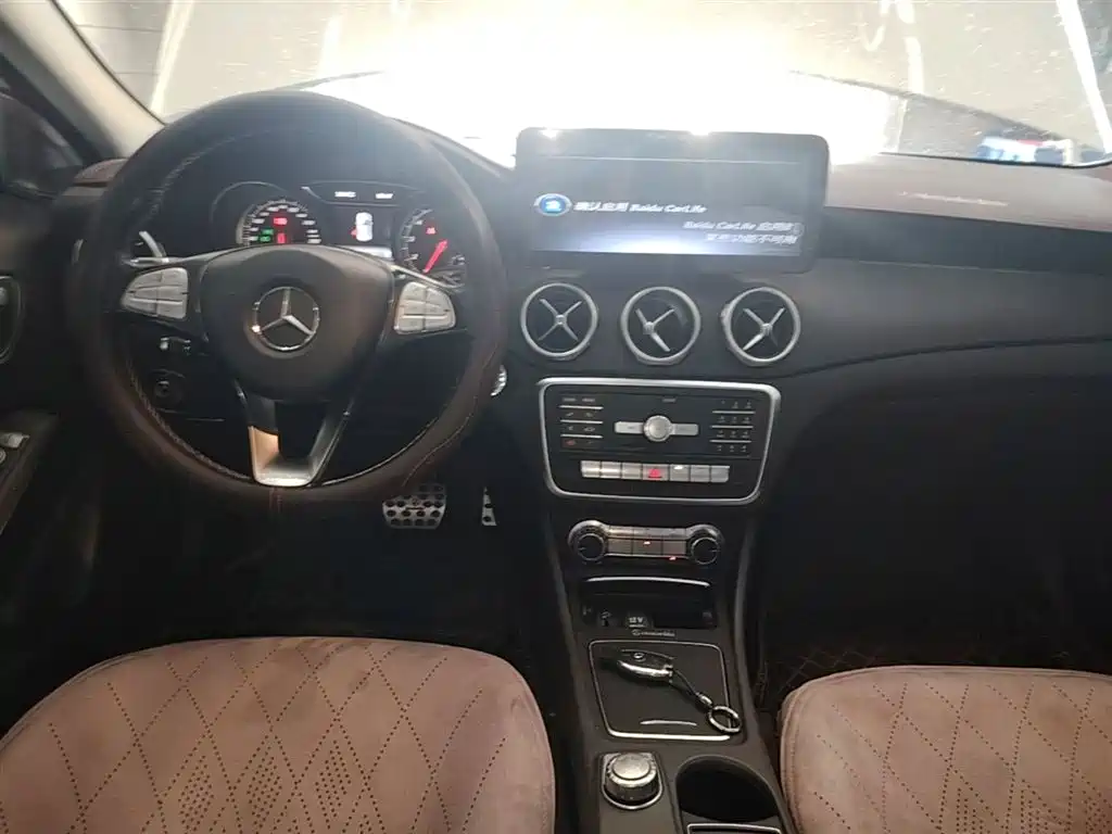 Mercedes-Benz GLA 2018 — фото 10