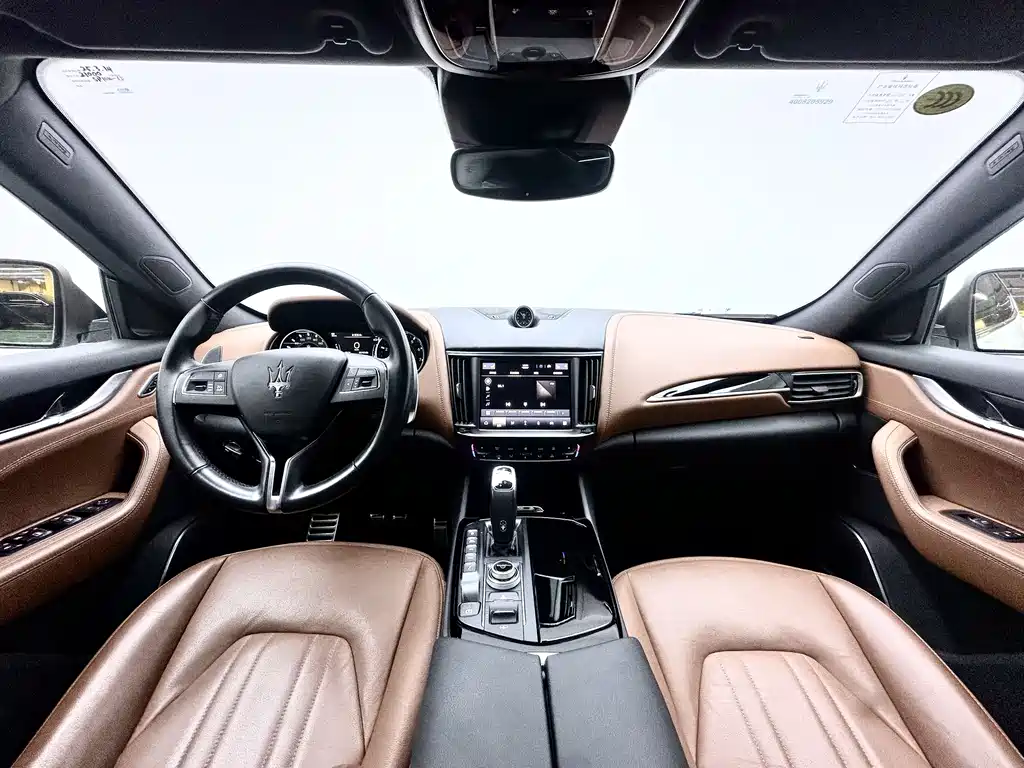 Maserati Levante 2021 — фото 18