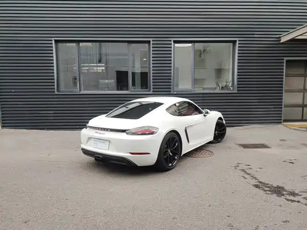 Porsche 718 2025