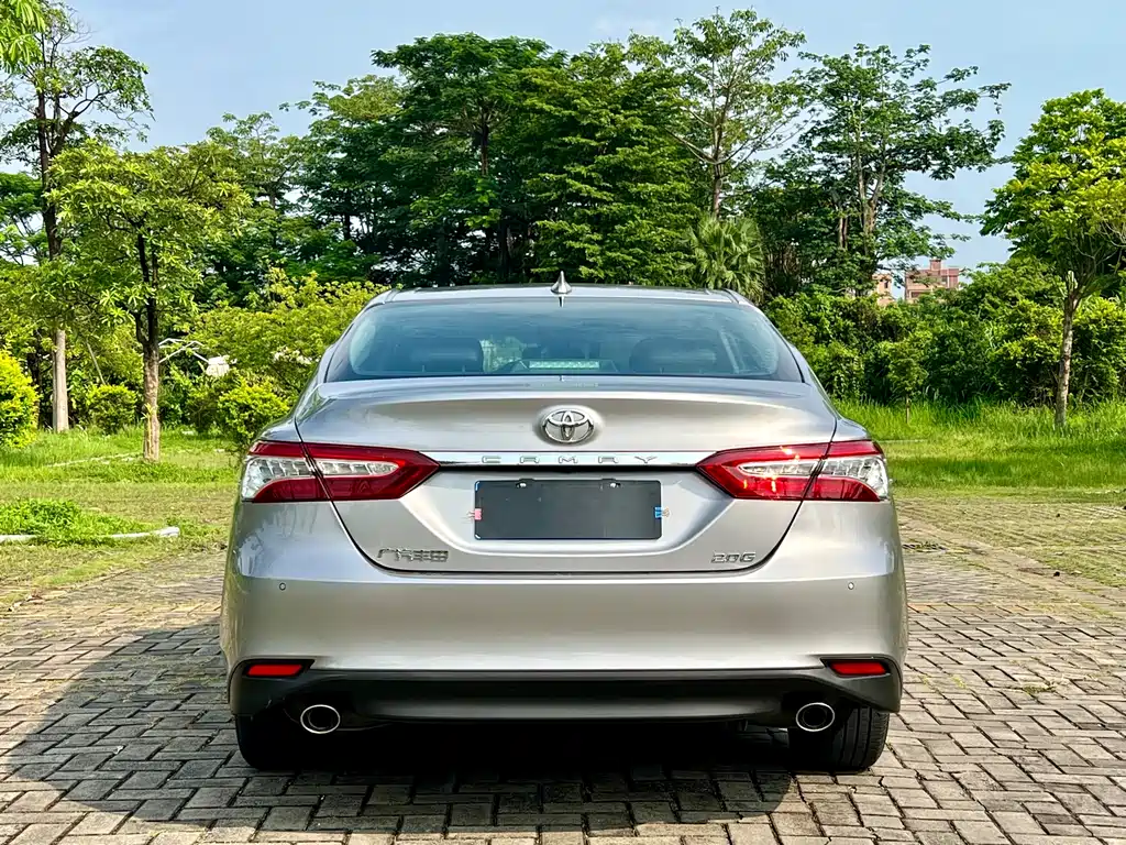 Toyota Camry 2021 — фото 6