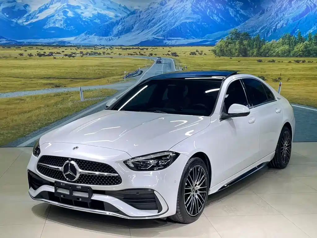 Mercedes-Benz C-Class 2023 — фото 1