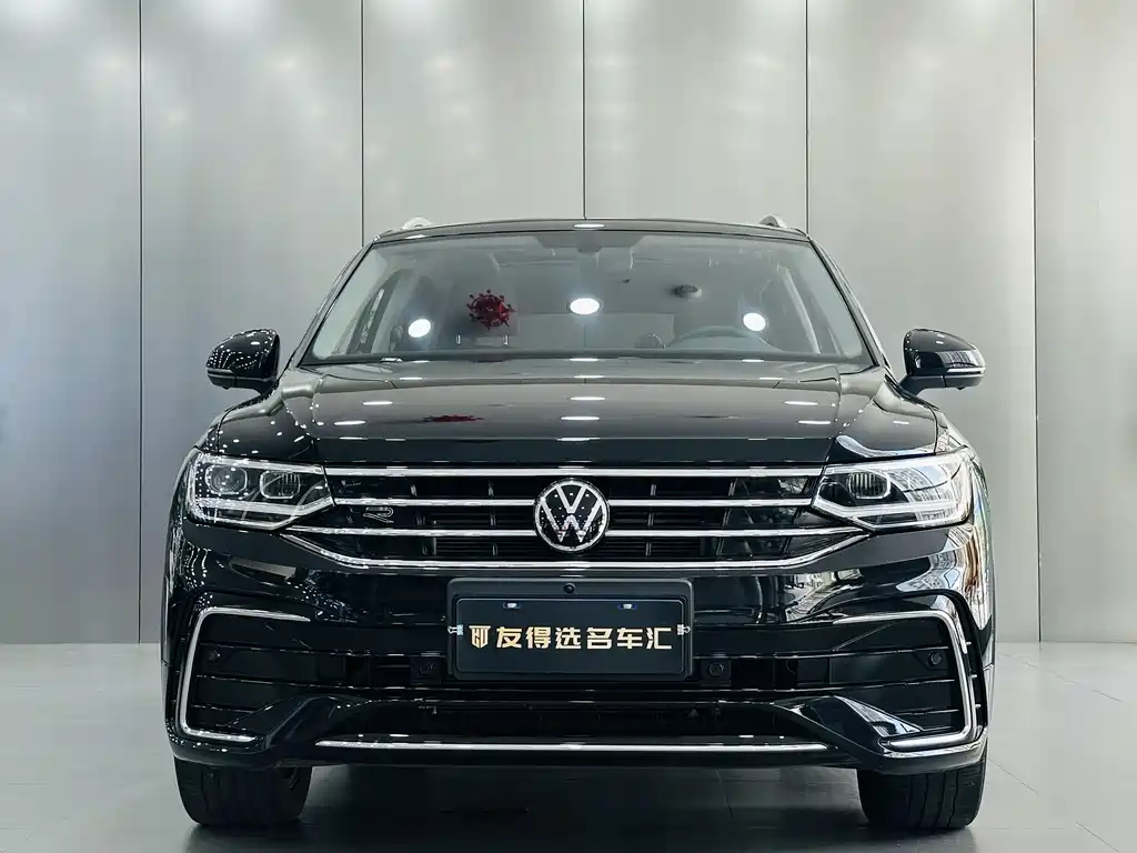 Volkswagen Tiguan L 2024 — фото 3