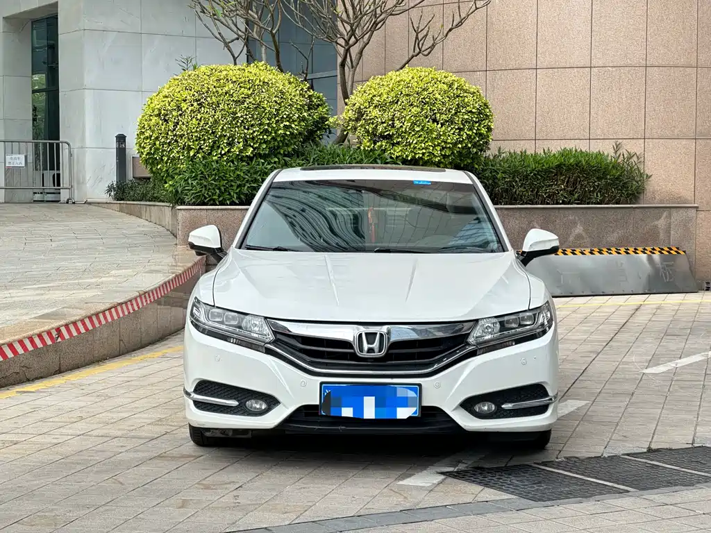 Honda Spirior 2016 — фото 2