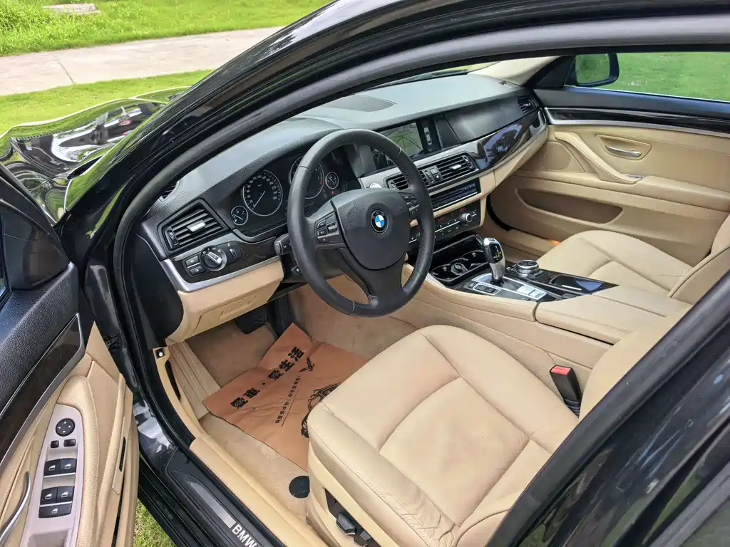 BMW 5 Series 2013 — фото 8