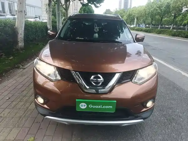 Nissan X-Trail 2015
