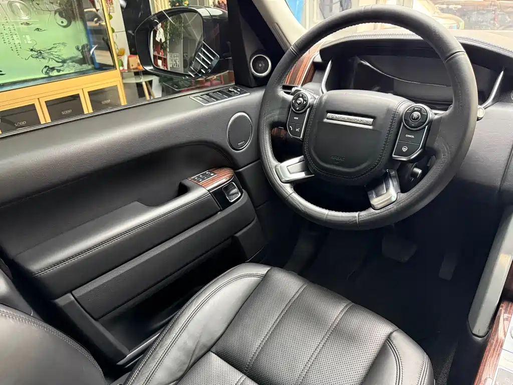 Land Rover Range Rover 2017 — фото 33