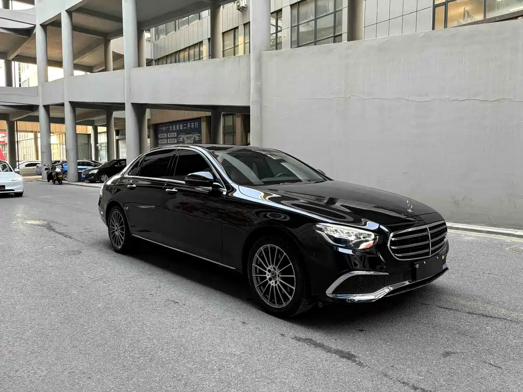 Mercedes-Benz E-Class 2021 — фото 3