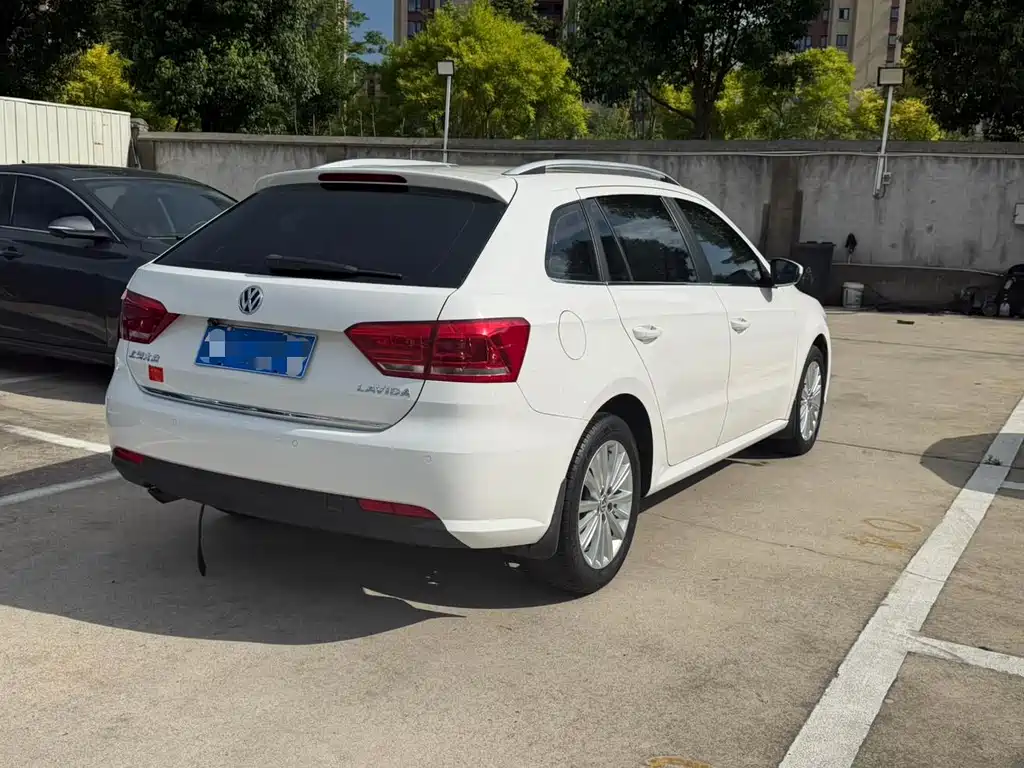 Volkswagen Gran Lavida 2015 — фото 12