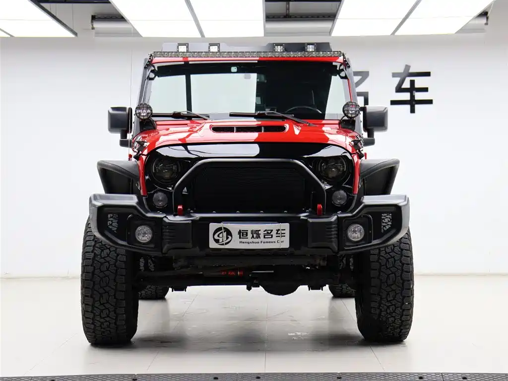 Jeep Wrangler 2017 — фото 26