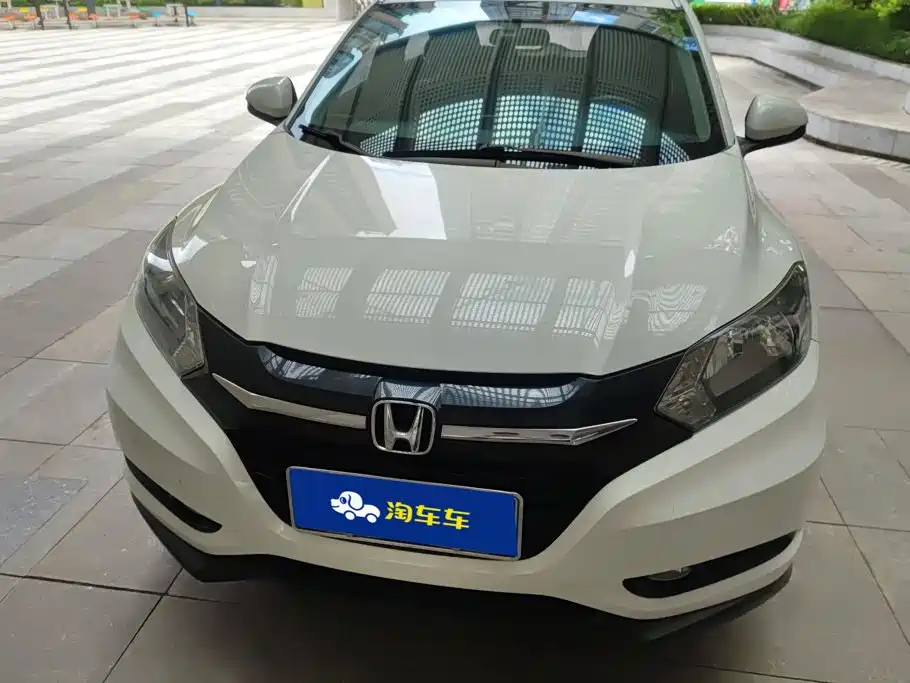 Honda Vezel 2016