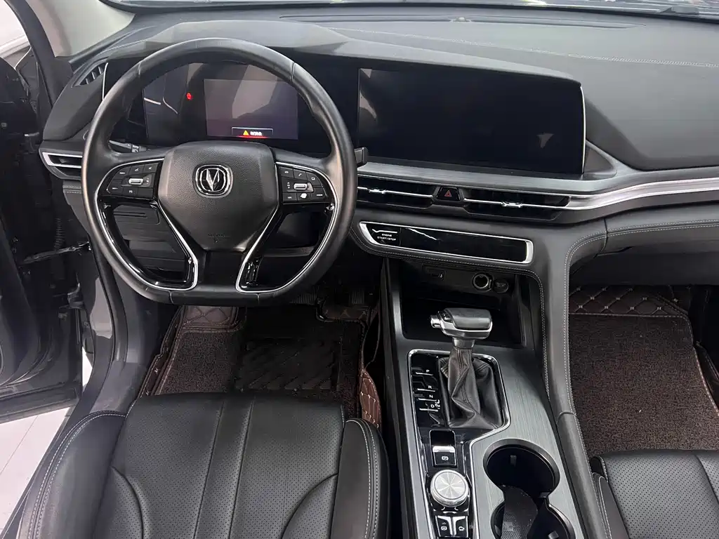 Changan CS75 PLUS 2019 — фото 12
