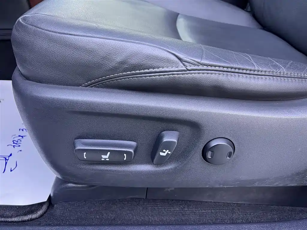 Toyota Prado 2015 — фото 20