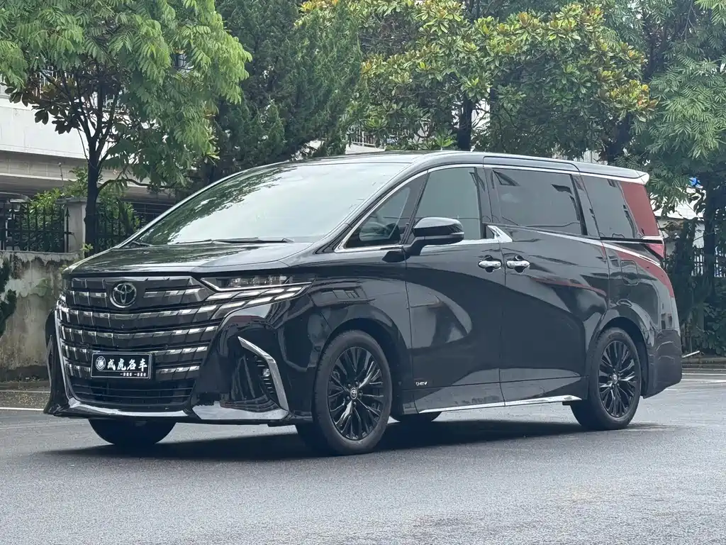 Toyota Alphard 2023
