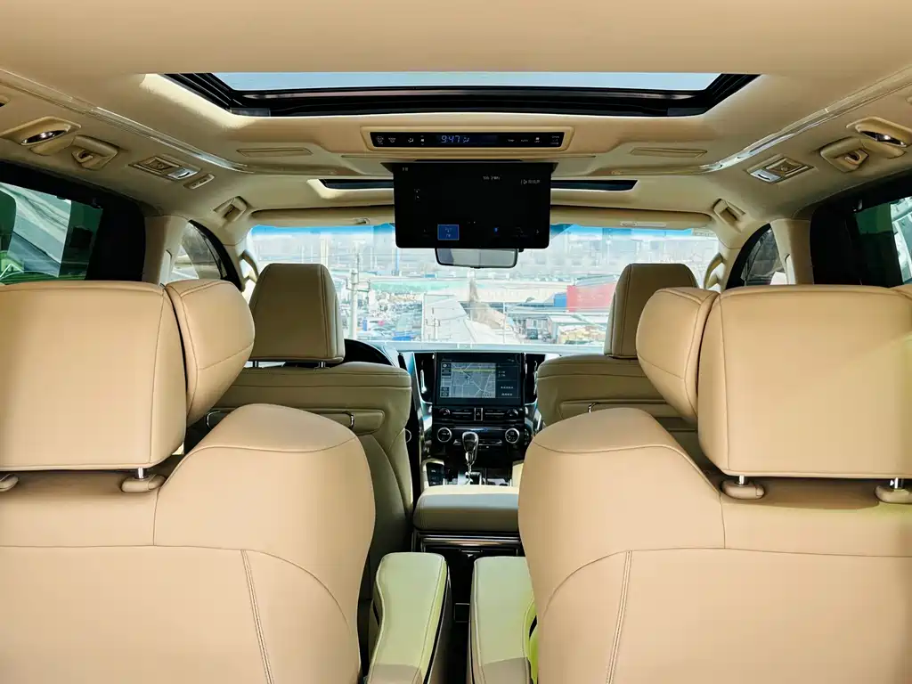 Toyota Vellfire 2021 — фото 38