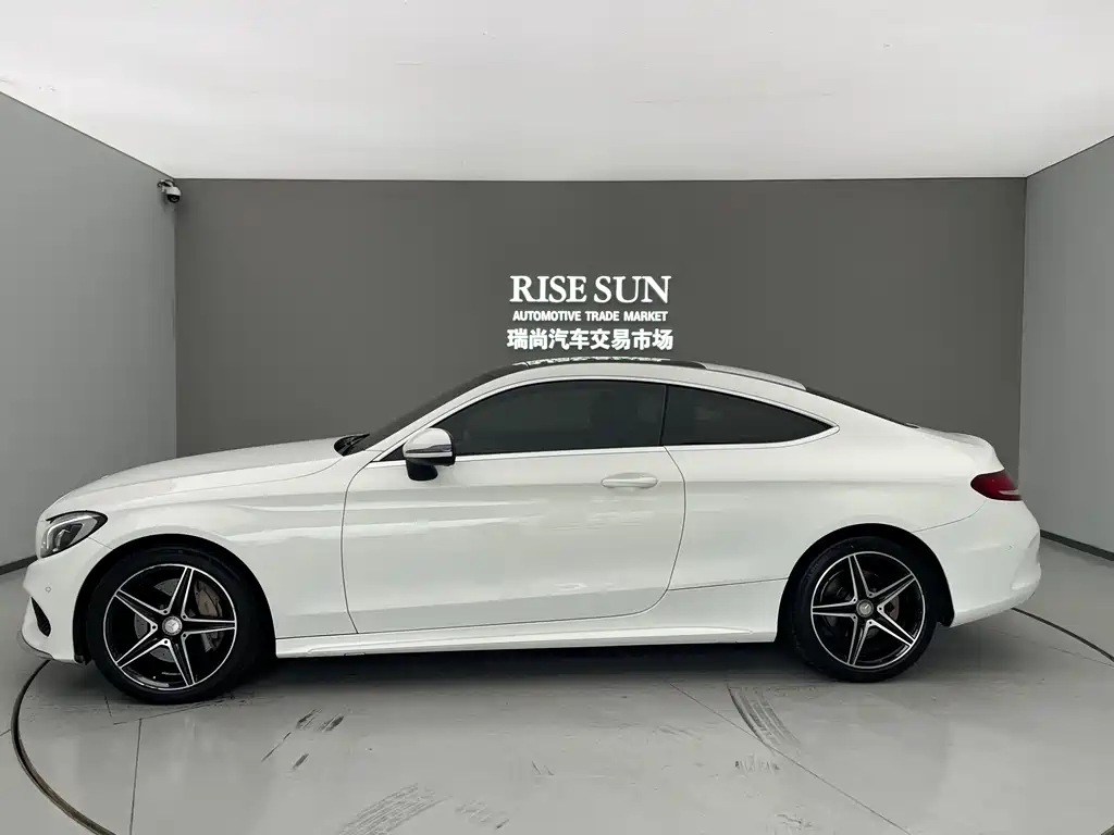 Mercedes-Benz C-Class 2016 — фото 10