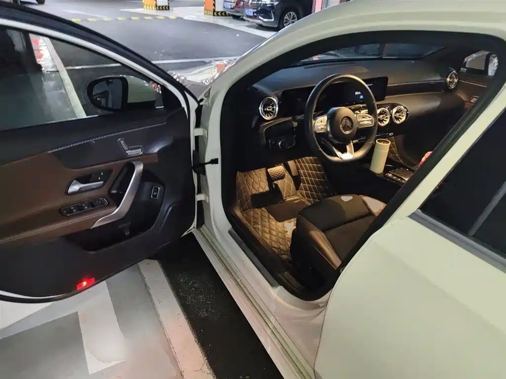 Mercedes-Benz A-Class 2021 — фото 14