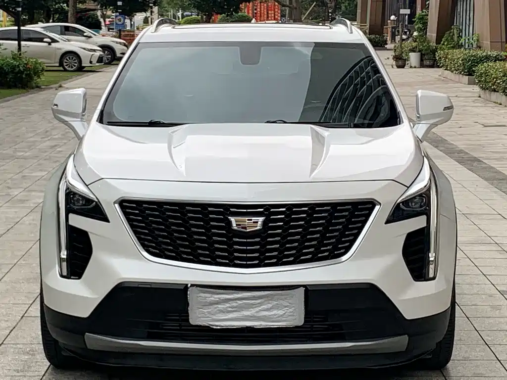 Cadillac XT4 2020 — фото 2