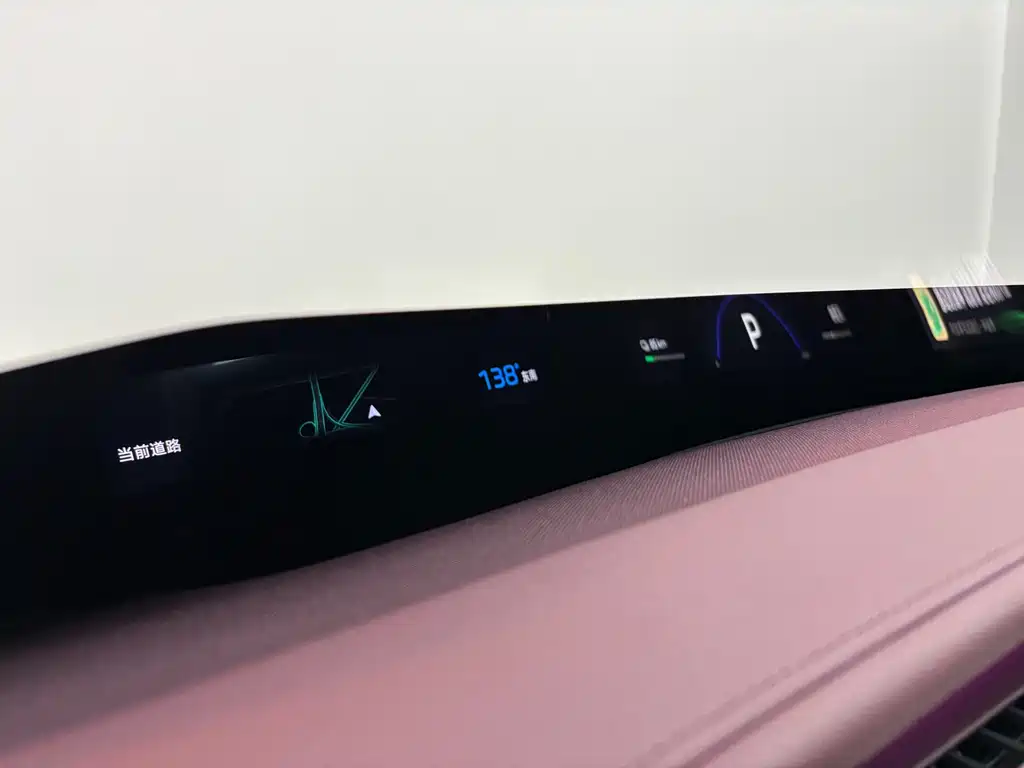 Xiaomi YU7 2025 — фото 9