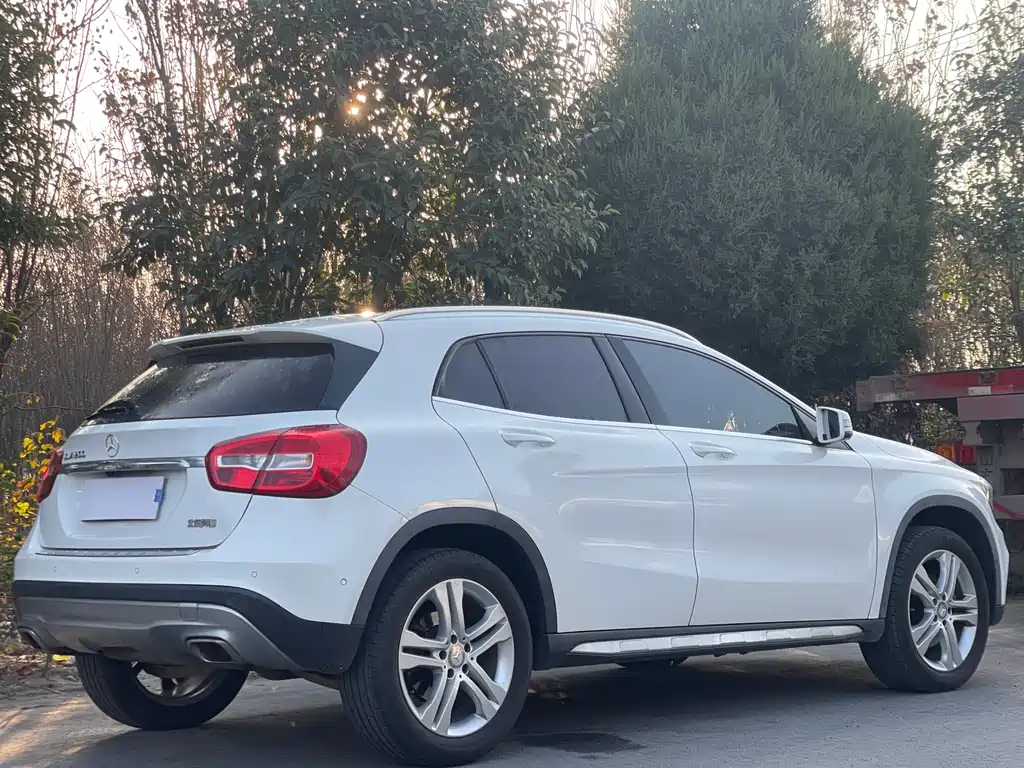 Mercedes-Benz GLA 2017 — фото 7