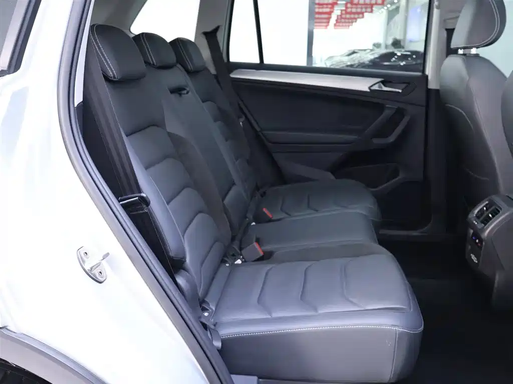 Volkswagen Tiguan L 2021 — фото 21