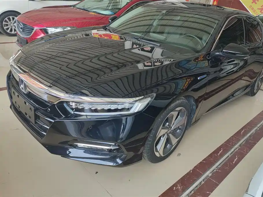 Honda Accord 2019 — фото 1