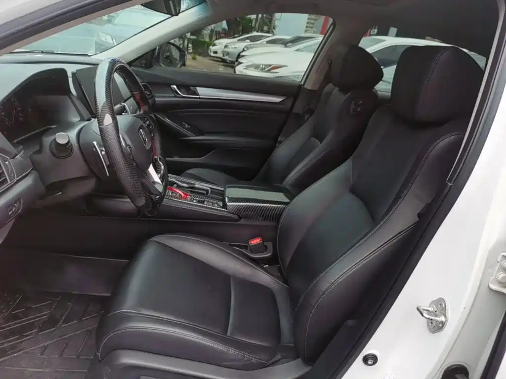 Honda Accord 2021 — фото 15