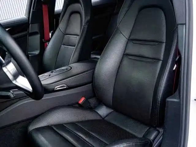 Porsche Panamera 2019 — фото 13