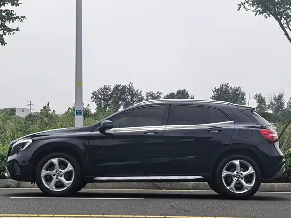 Mercedes-Benz GLA 2017