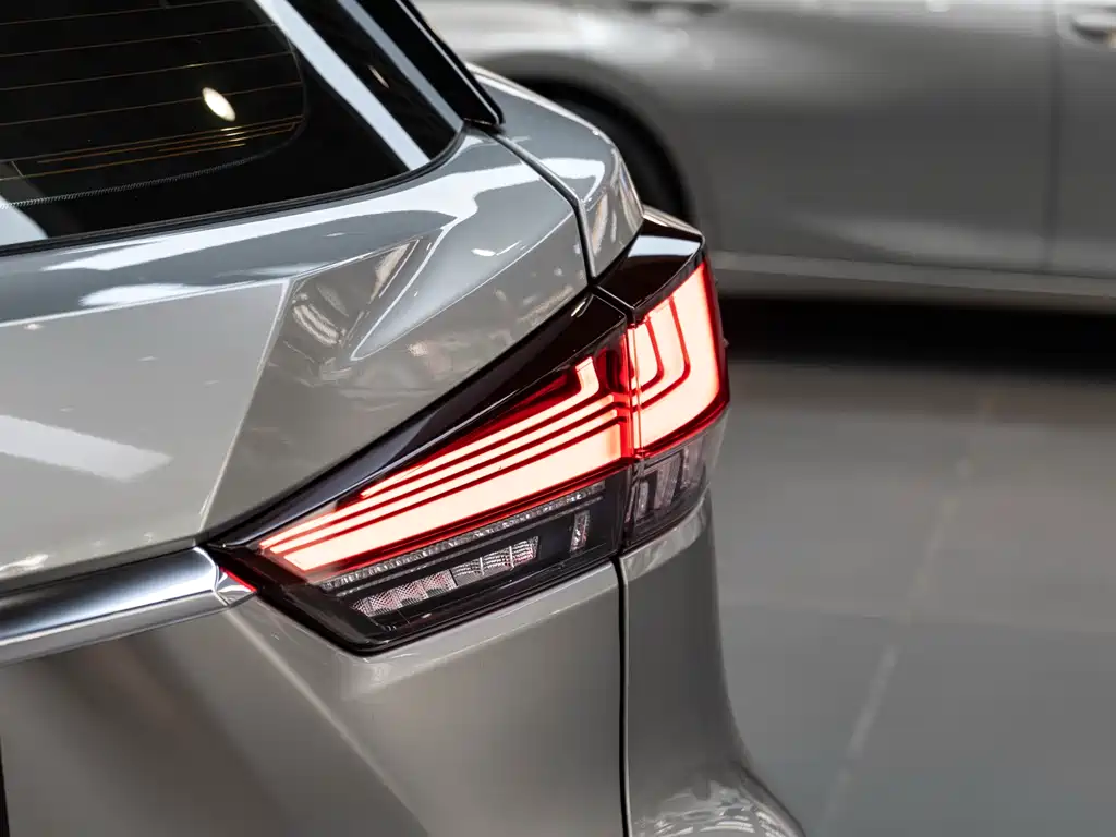 Lexus RX 2023