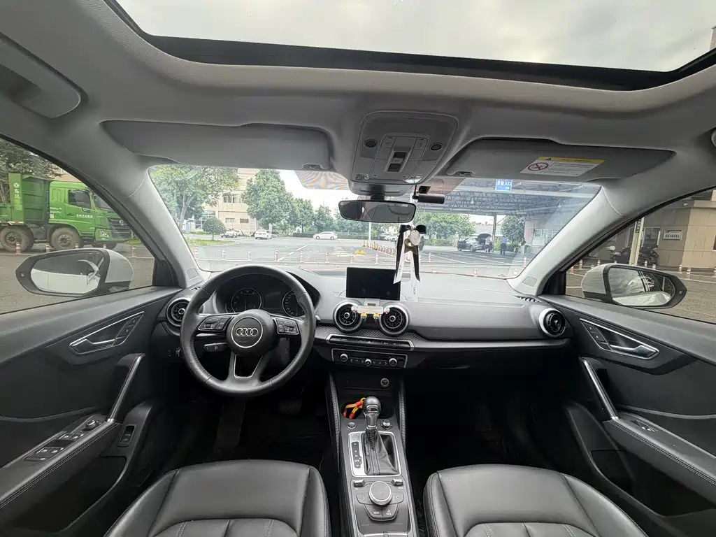 Audi Q2L 2022