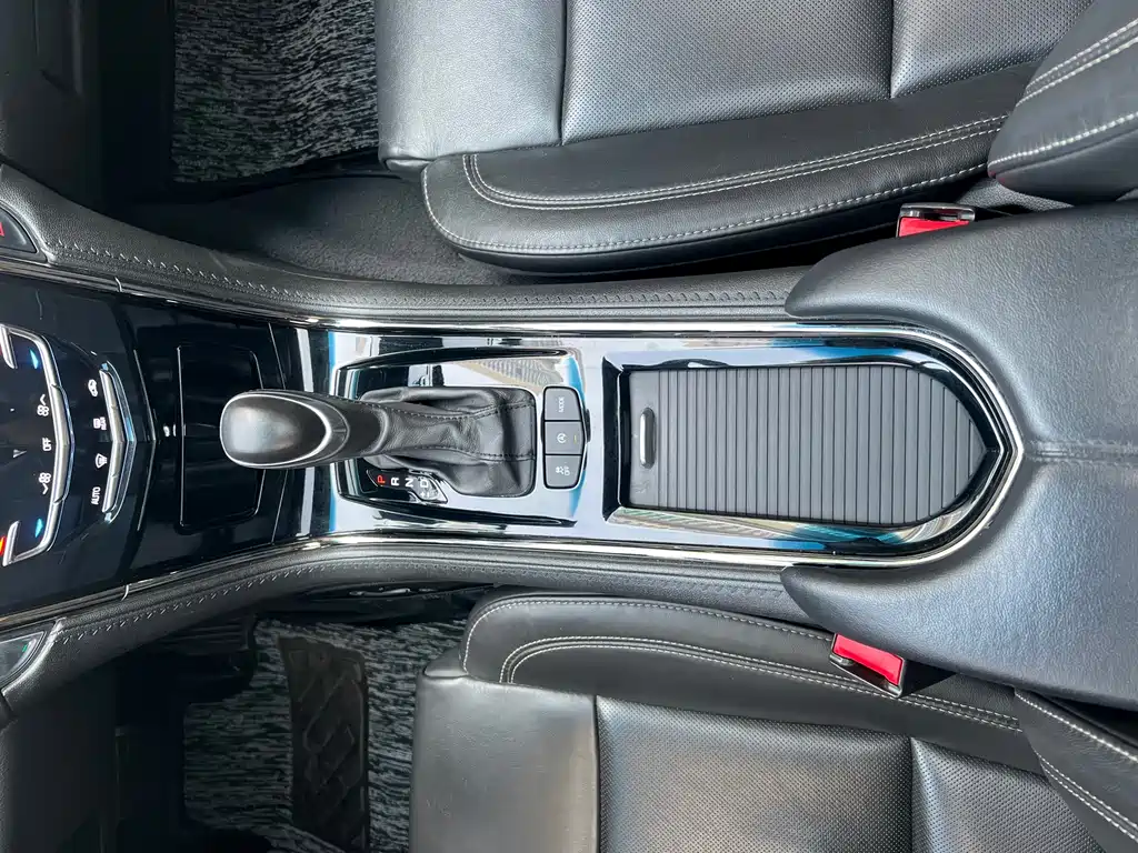 Cadillac ATS-L 2018 — фото 16