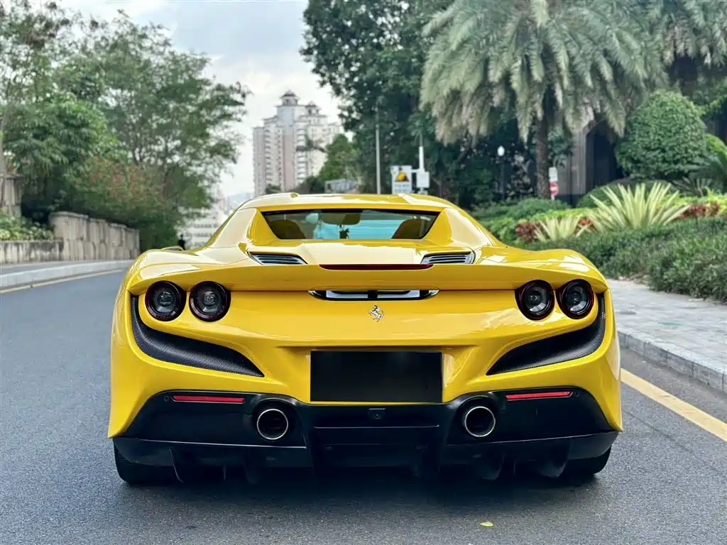 Ferrari F8 2020 — фото 3