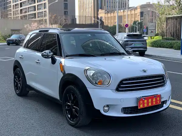 MINI Countryman 2011