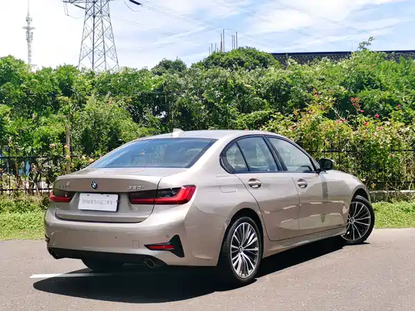 BMW 3 Series 2022