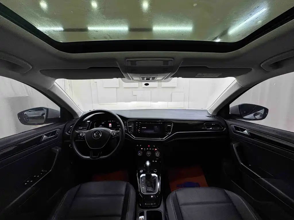 Volkswagen T-Roc 2022 — фото 17