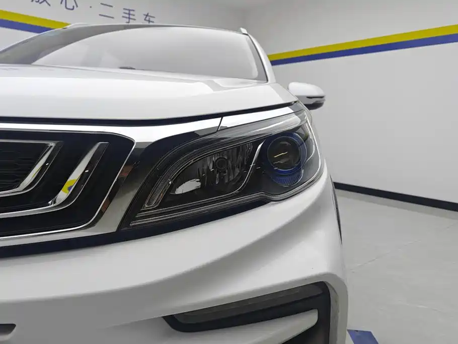 Geely Vision X3 2019 — фото 5