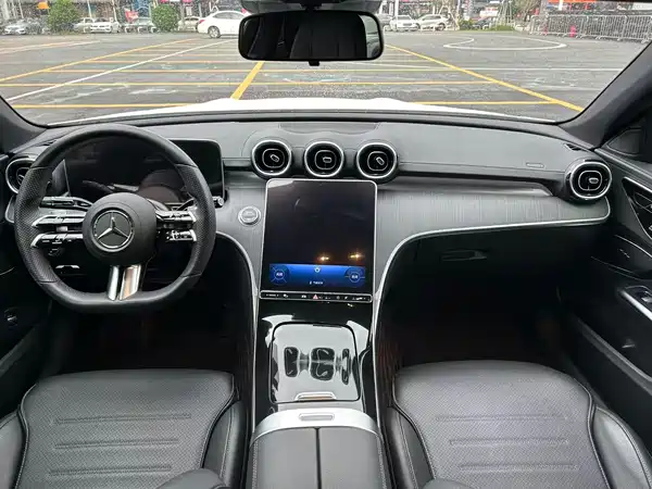 Mercedes-Benz C-Class 2021