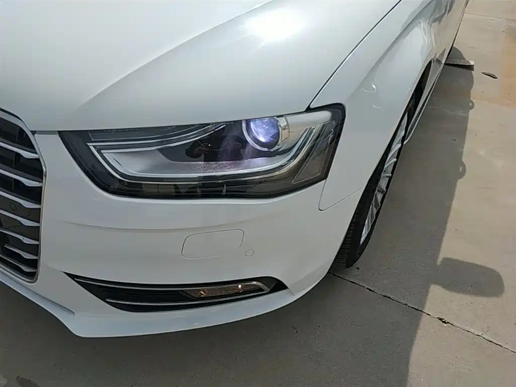 Audi A4L 2016 — фото 24