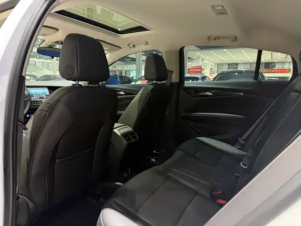 Buick Regal 2025