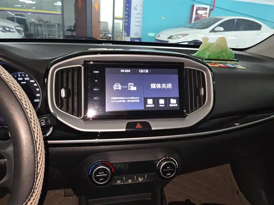 Kia KX1 2018 — фото 13