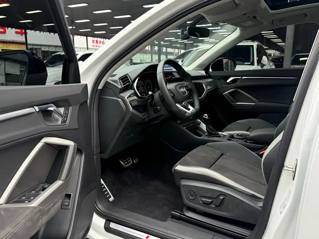 Audi Q3 2023