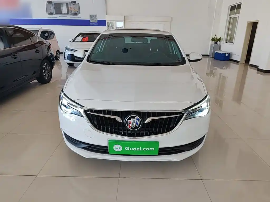 Buick Excelle GT 2022 — фото 3
