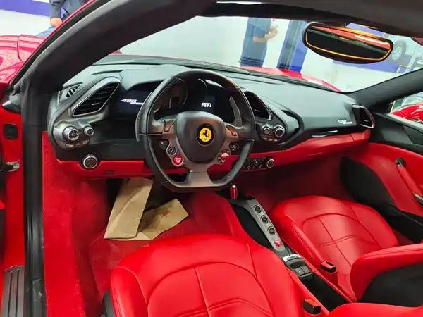 Ferrari 488 2015