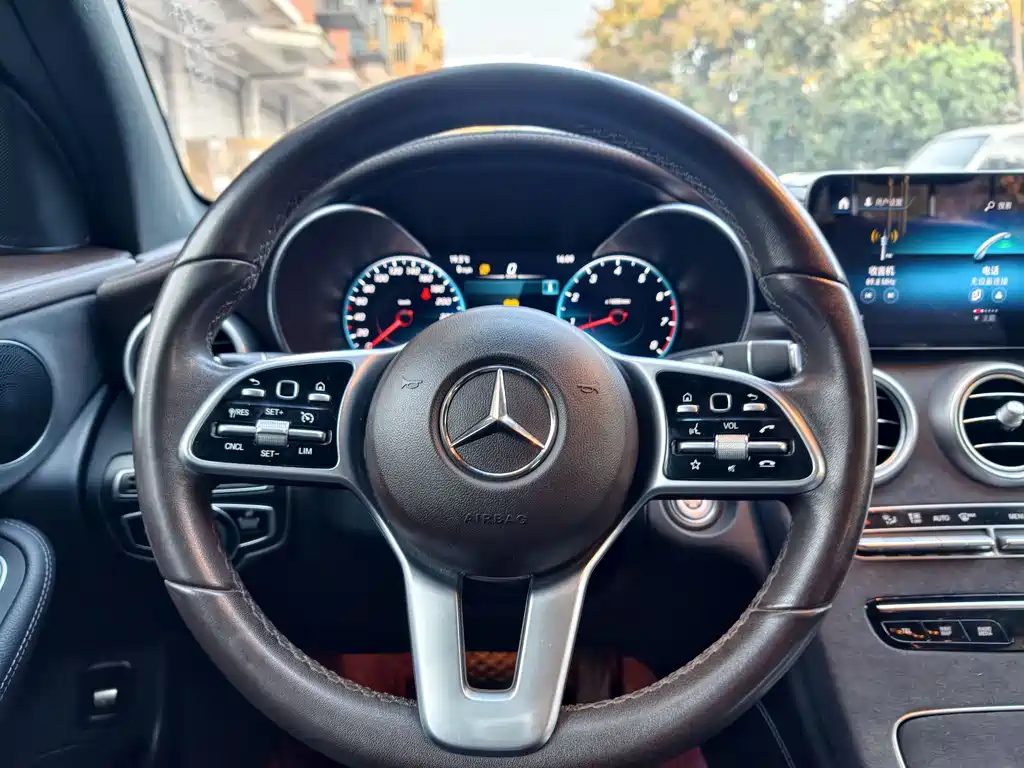 Mercedes-Benz GLC 2020 — фото 13