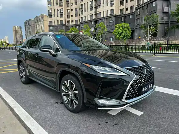 Lexus RX 2020