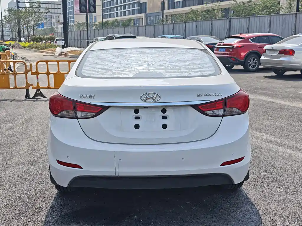 Hyundai Elantra Langdong 2016 — фото 5