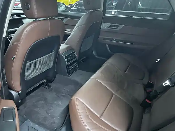 Jaguar XFL 2018